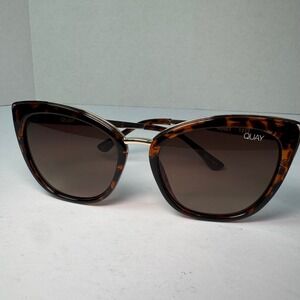 QUAY Australia "Honey" Women's Sunglasses Brown Tortoiseshell Cat Eye Lenses EUC